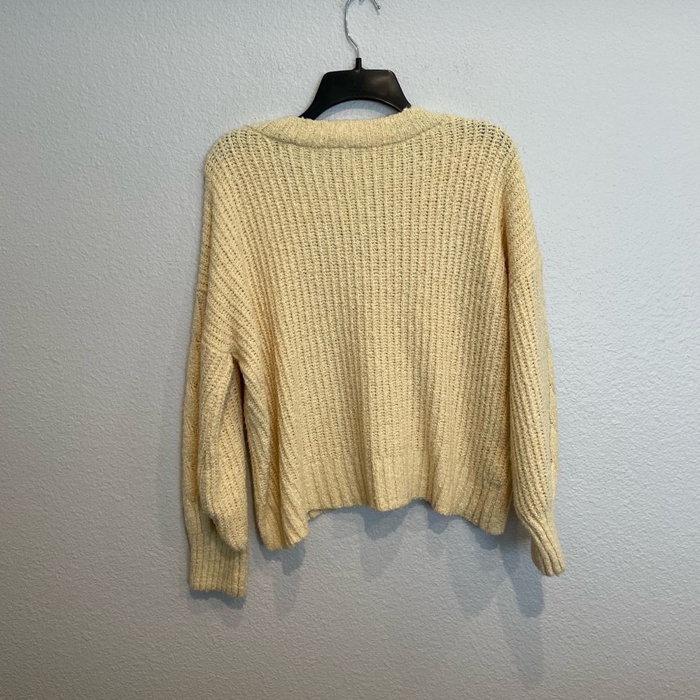 Yellow knit v neck sweater - Picture 3 of 5
